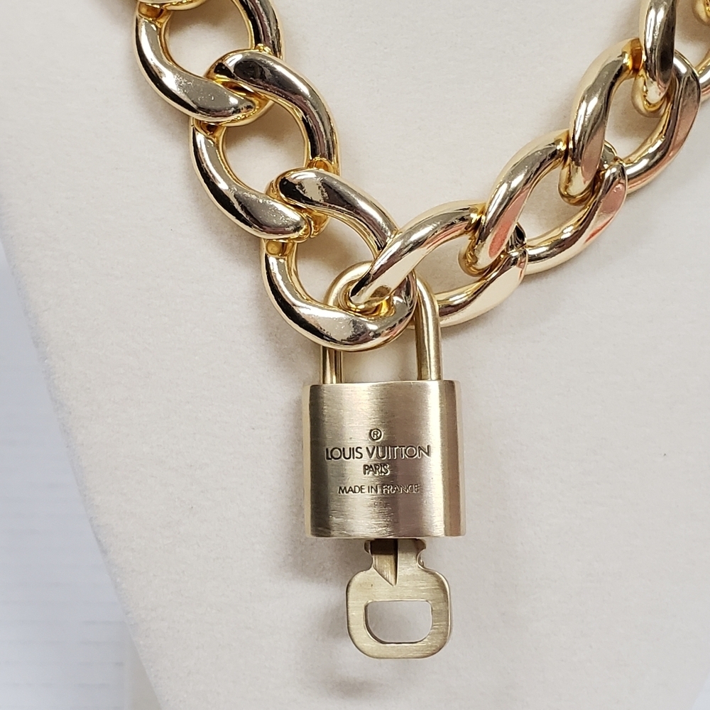Authentic Louis Vuitton Padlock Gold Pendant W/ Geometry Cuban Style Chain - Picture 7 of 10